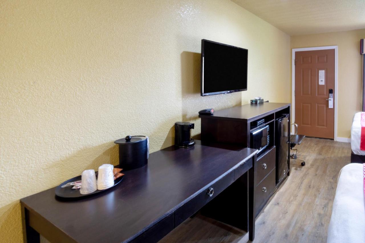 Woodridge Inn And Suites 마이애미 외부 사진