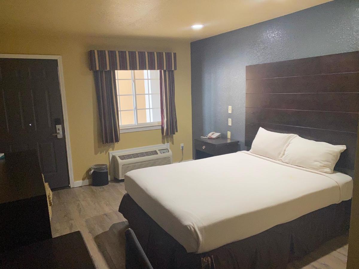 Woodridge Inn And Suites 마이애미 외부 사진